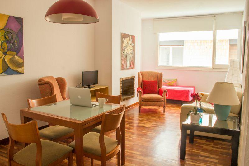 Sweet Bcn Three Bedroom Apartament *
